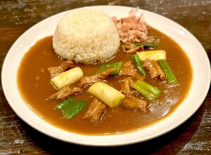 大阪１００年の食文化を表現！酒粕・難波葱・ホルモン　三味一体、究極の大阪和風出汁カレー３月２日販売開始